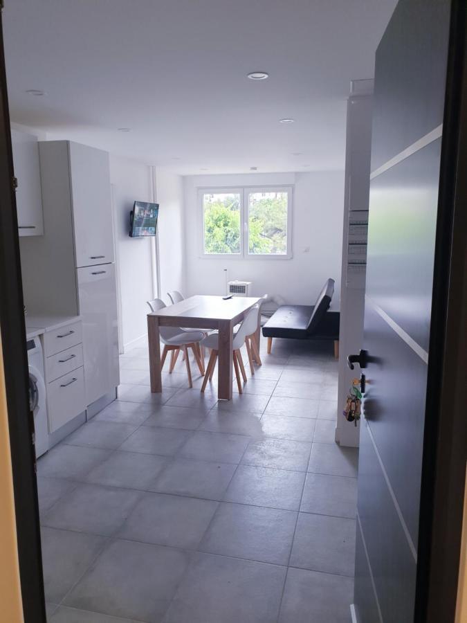 Appartements Renove 2023 Proche Aeroport 5Min, Gare Sncf 2 Min, Tramway Au Pied De L'Immeuble , Parking Possible, Renovated Apartments 2023 Near The Airport 5 Min, Train Station 2 Min, Tram Next To The Building 1 Min, Parking Possible Nizza Exterior foto