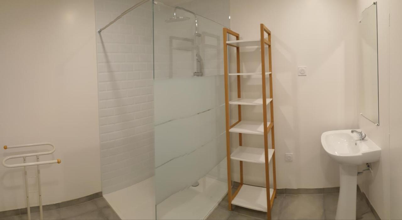 Appartements Renove 2023 Proche Aeroport 5Min, Gare Sncf 2 Min, Tramway Au Pied De L'Immeuble , Parking Possible, Renovated Apartments 2023 Near The Airport 5 Min, Train Station 2 Min, Tram Next To The Building 1 Min, Parking Possible Nizza Exterior foto