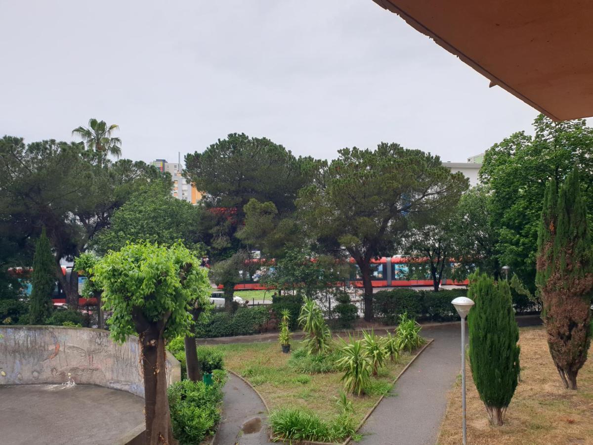 Appartements Renove 2023 Proche Aeroport 5Min, Gare Sncf 2 Min, Tramway Au Pied De L'Immeuble , Parking Possible, Renovated Apartments 2023 Near The Airport 5 Min, Train Station 2 Min, Tram Next To The Building 1 Min, Parking Possible Nizza Exterior foto
