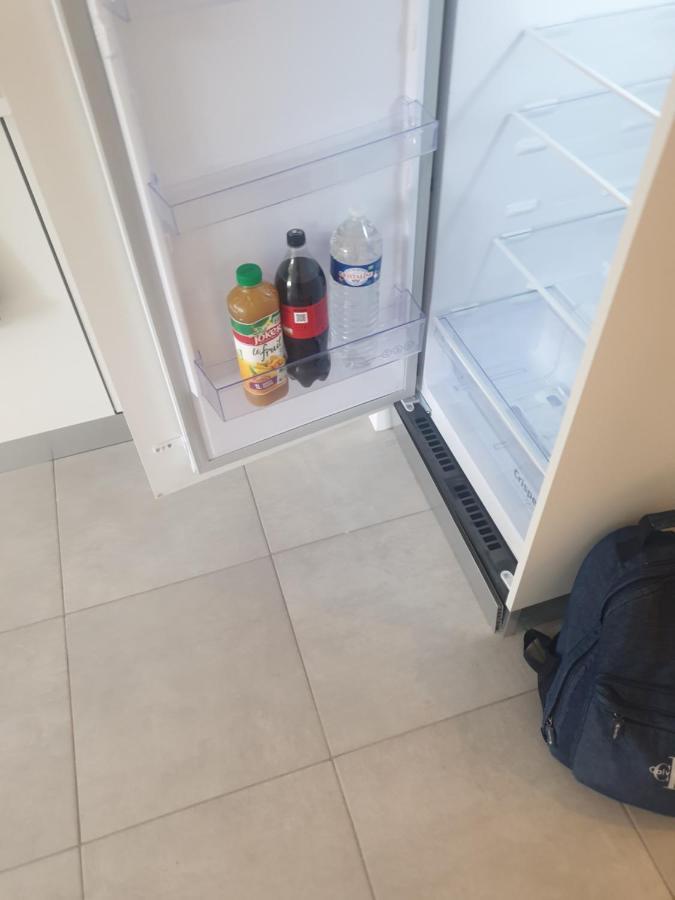 Appartements Renove 2023 Proche Aeroport 5Min, Gare Sncf 2 Min, Tramway Au Pied De L'Immeuble , Parking Possible, Renovated Apartments 2023 Near The Airport 5 Min, Train Station 2 Min, Tram Next To The Building 1 Min, Parking Possible Nizza Exterior foto