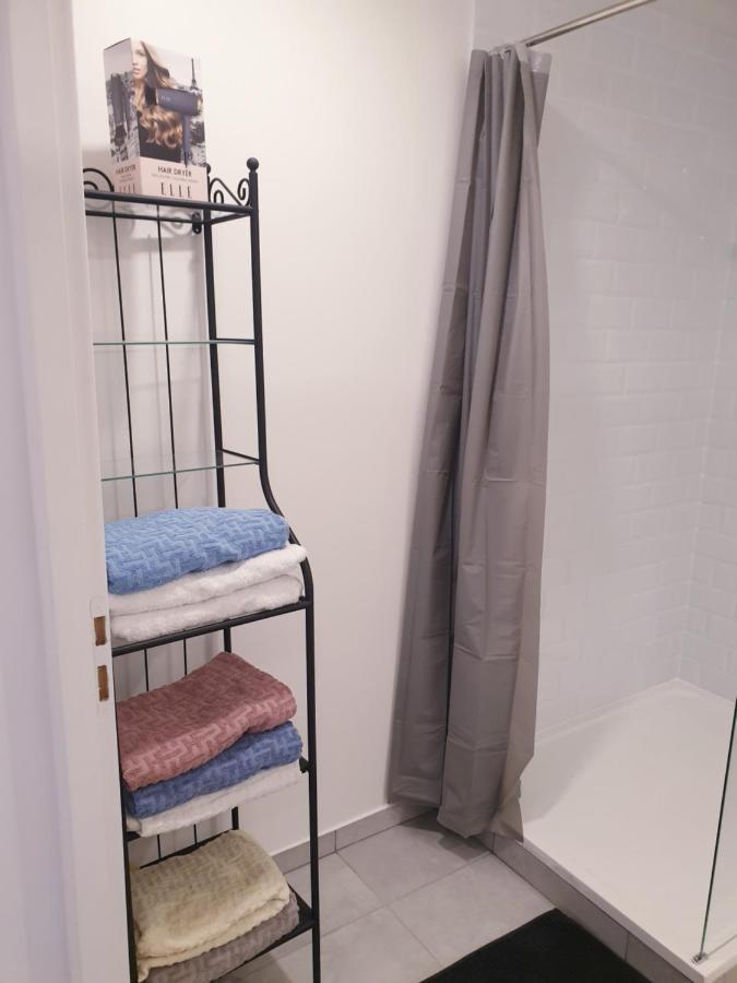 Appartements Renove 2023 Proche Aeroport 5Min, Gare Sncf 2 Min, Tramway Au Pied De L'Immeuble , Parking Possible, Renovated Apartments 2023 Near The Airport 5 Min, Train Station 2 Min, Tram Next To The Building 1 Min, Parking Possible Nizza Exterior foto